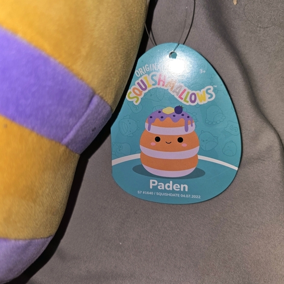 Squishmallow 7.5 - 8" Paden Blueberry Pancake Stack Food Plush BNWT - Picture 2 of 3